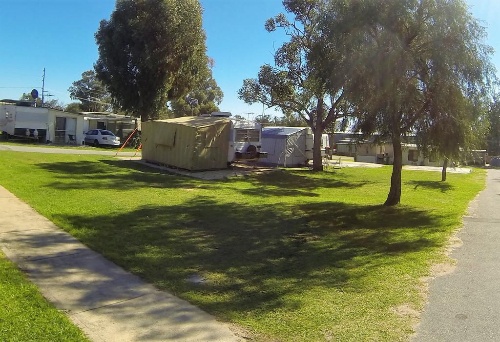 Twin Waters Caravan Park Dawesville Esterno foto