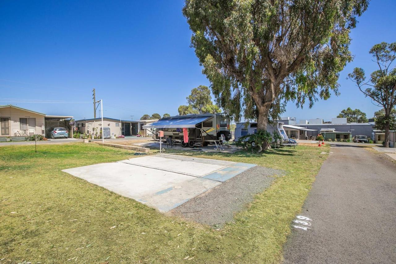 Twin Waters Caravan Park Dawesville Esterno foto